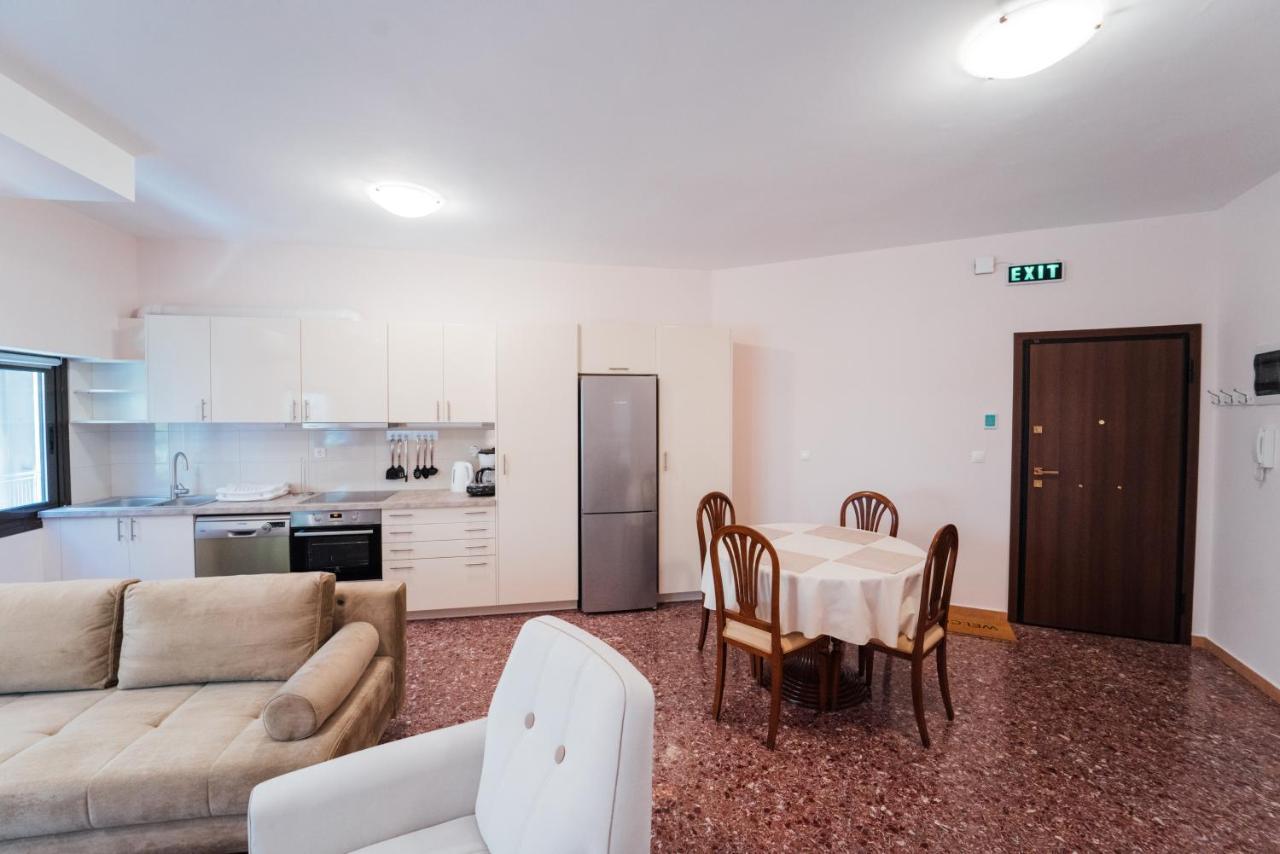 Luxury Apartment In Plaka - Acropolis Aten Exteriör bild