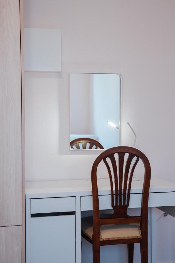 Luxury Apartment In Plaka - Acropolis Aten Exteriör bild